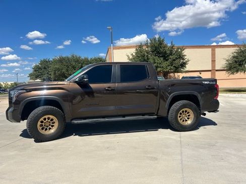Used 2024 Toyota Tundra Limited w/ TRD Off-Road Package AWD/4WD image 9