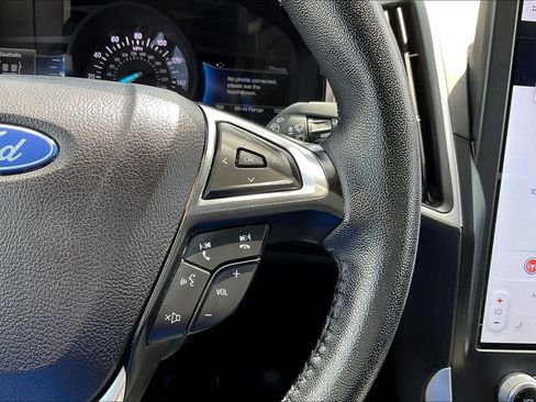 Used 2024 Ford Edge SEL AWD/4WD image 16