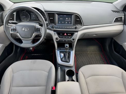 Used 2018 Hyundai Elantra SEL image 19