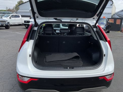 Used 2023 Kia Niro Wind FWD image 25