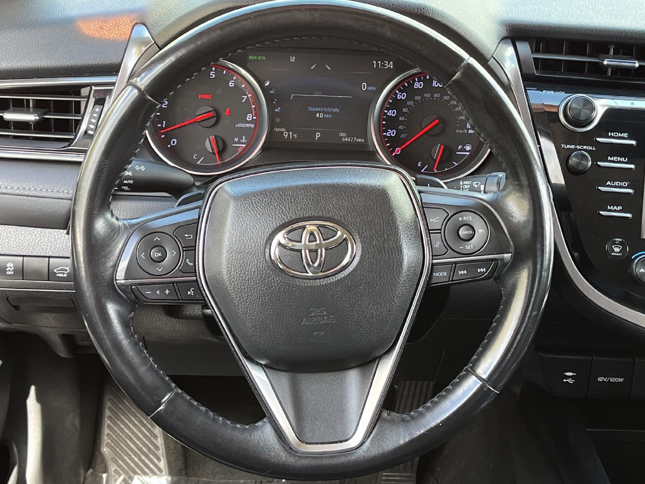 Used 2019 Toyota Camry XSE FWD image 11