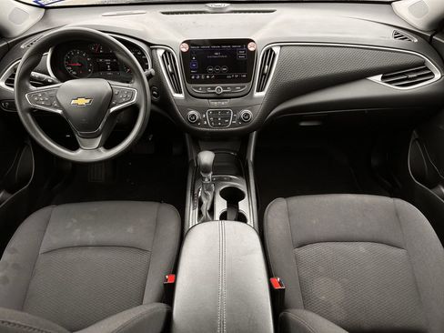 Used 2025 Chevrolet Malibu LT FWD image 11