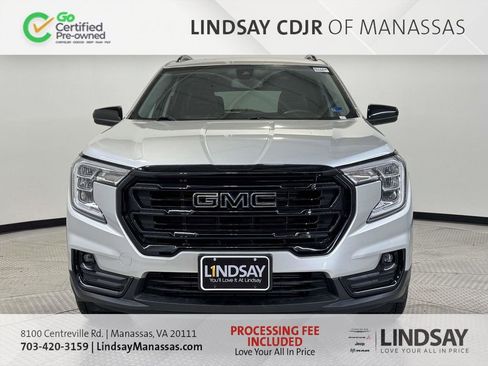 Used 2022 GMC Terrain AT4 AWD/4WD image 3