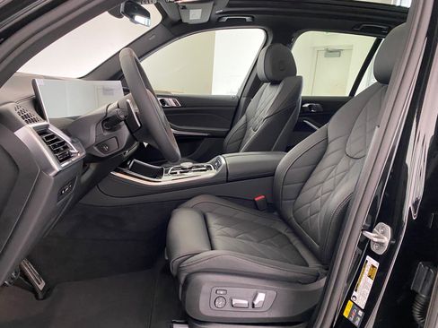New 2026 BMW X5 xDrive50e w/ M Sport Package image 5