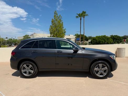 Used 2020 Mercedes-Benz GLC 300 image 17