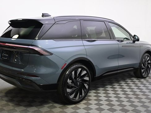 New 2026 Lincoln Nautilus Reserve w/ Jet Appearance Package image 7