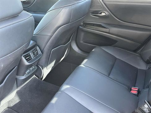 Used 2019 Lexus ES 350 image 13