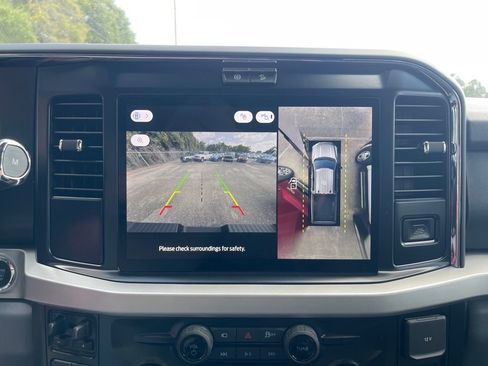 New 2026 Ford F250 XLT w/ XLT Premium Package image 4