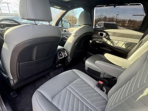 Certified 2024 Kia Sorento SX Prestige w/ Sage Leather Package image 14