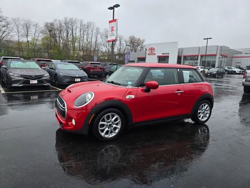 Used 2020 MINI Cooper S FWD image 3