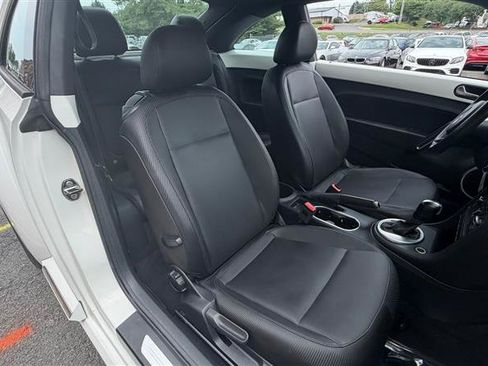 Used 2012 Volkswagen Beetle 2.5 FWD image 16