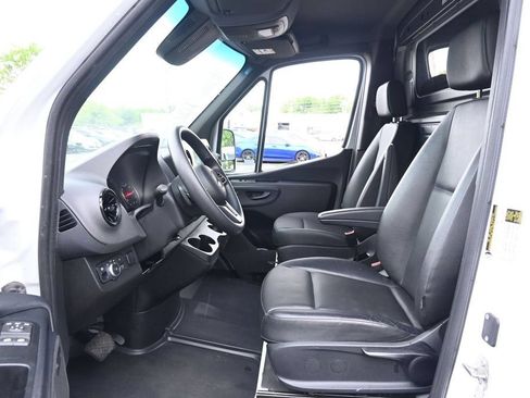 Used 2023 Mercedes-Benz Sprinter 2500 image 20
