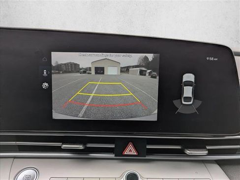 Used 2023 Hyundai Elantra Limited w/ Winter Weather Package image 18