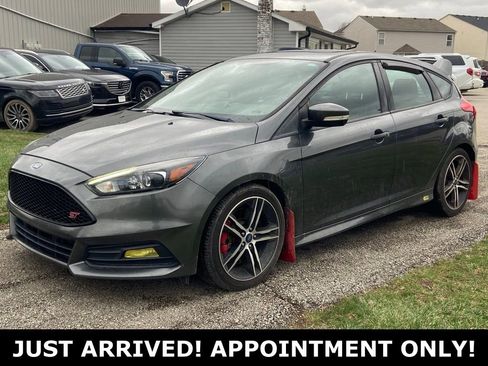 Used 2018 Ford Focus ST w/ Equipment Group 402A image 1