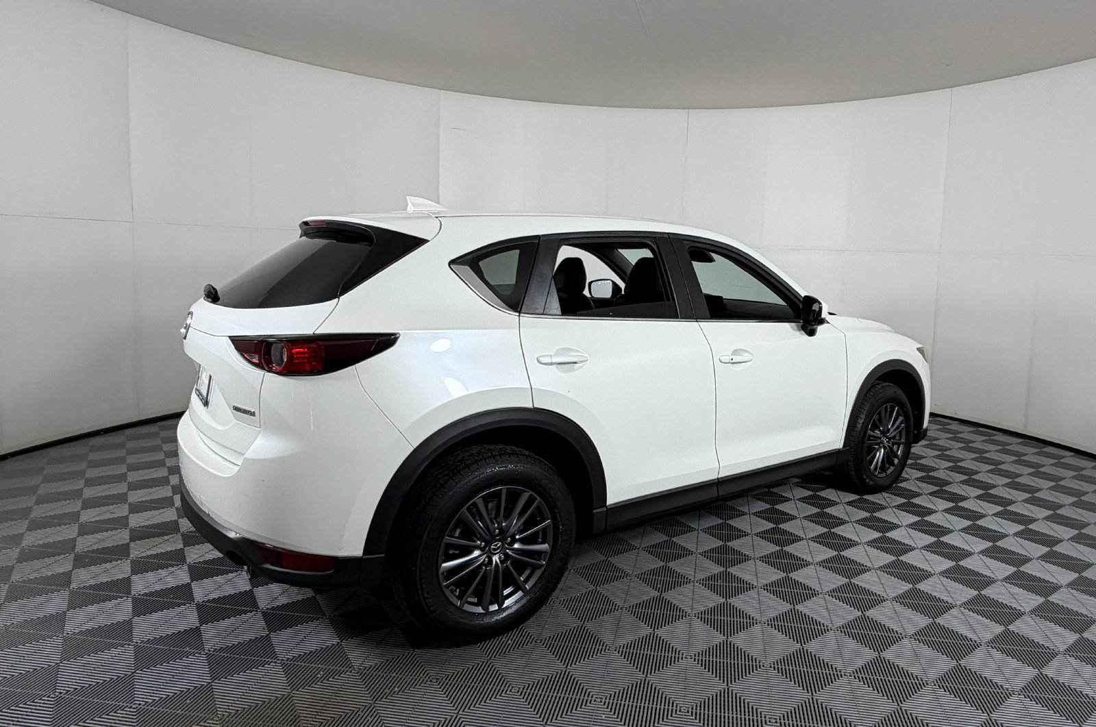 Used 2020 MAZDA CX-5 Touring FWD image 4
