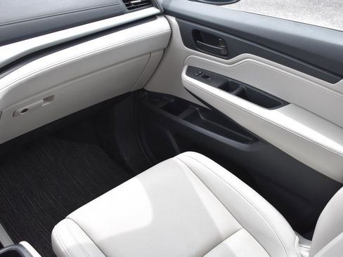 Used 2025 Honda Odyssey EX-L image 22