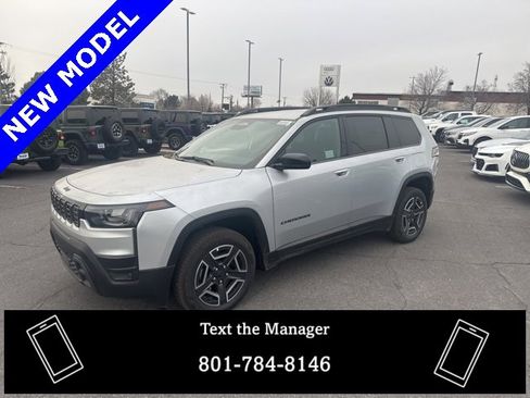 New 2026 Jeep Cherokee Laredo image 5