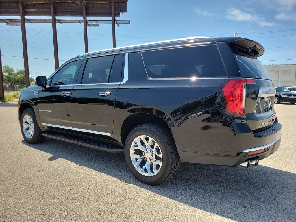 Used 2022 GMC Yukon XL Denali w/ Max Trailering Package AWD/4WD image 3