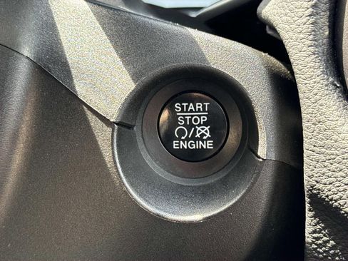 Used 2018 Jeep Compass Latitude w/ Popular Equipment Group AWD/4WD image 20