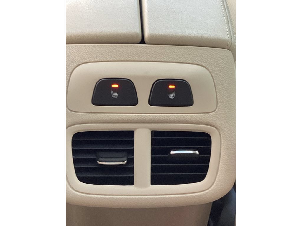 Used 2023 Buick Envision Avenir AWD/4WD image 52