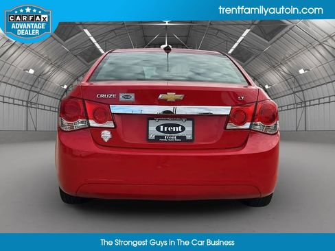 Used 2016 Chevrolet Cruze LT image 9