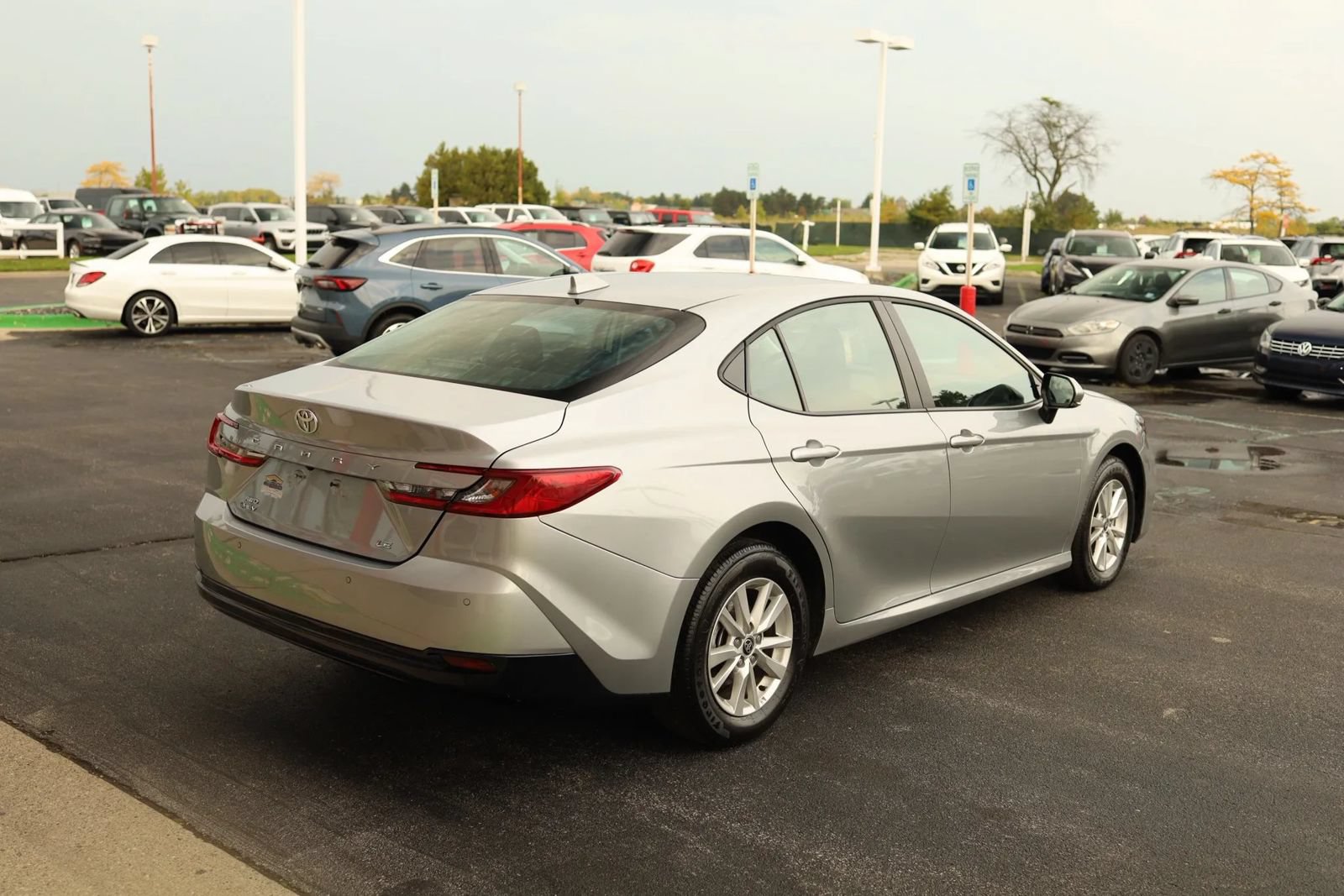 Used 2026 Toyota Camry LE w/ Convenience Package AWD/4WD image 5