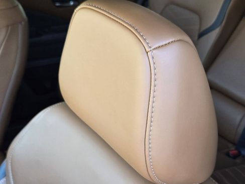 Used 2023 Nissan Pathfinder Platinum w/ Cargo Package image 16