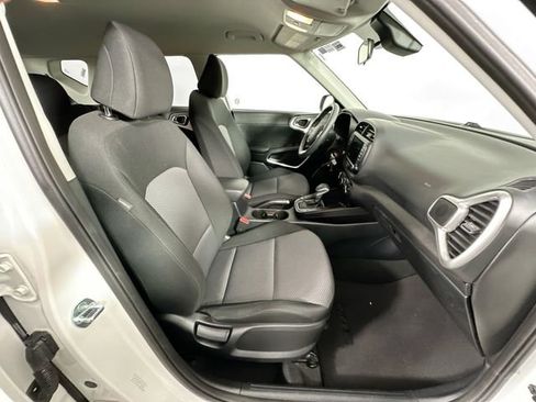 Used 2024 Kia Soul LX w/ Option Group 015 FWD image 26