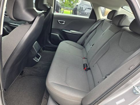 Used 2025 Kia K4 FWD image 31