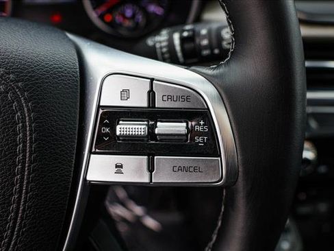 Used 2022 Kia Telluride EX w/ EX Premium Package image 16