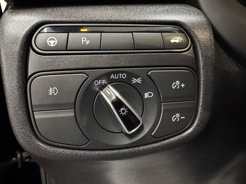 Used 2023 INFINITI QX55 Luxe w/ Accent Package AWD/4WD image 12