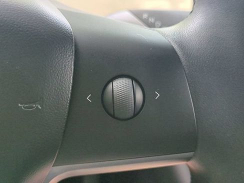 Used 2020 Tesla Model Y Long Range AWD/4WD image 19