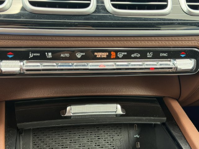 Used 2025 Mercedes-Benz GLS 450 4MATIC image 25