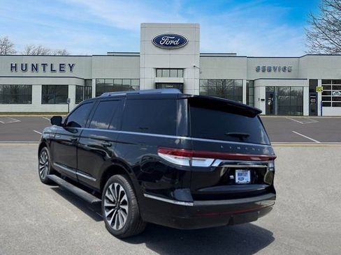 Used 2022 Lincoln Navigator Reserve image 7