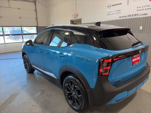 New 2026 Nissan Kicks SR w/ SR Premium Package AWD/4WD image 8