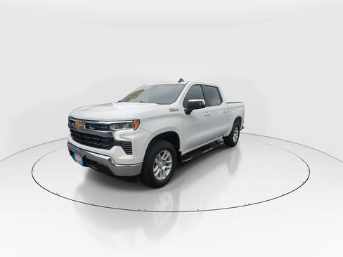 Used 2022 Chevrolet Silverado 1500 LT w/ Z71 Off-Road Package image 4