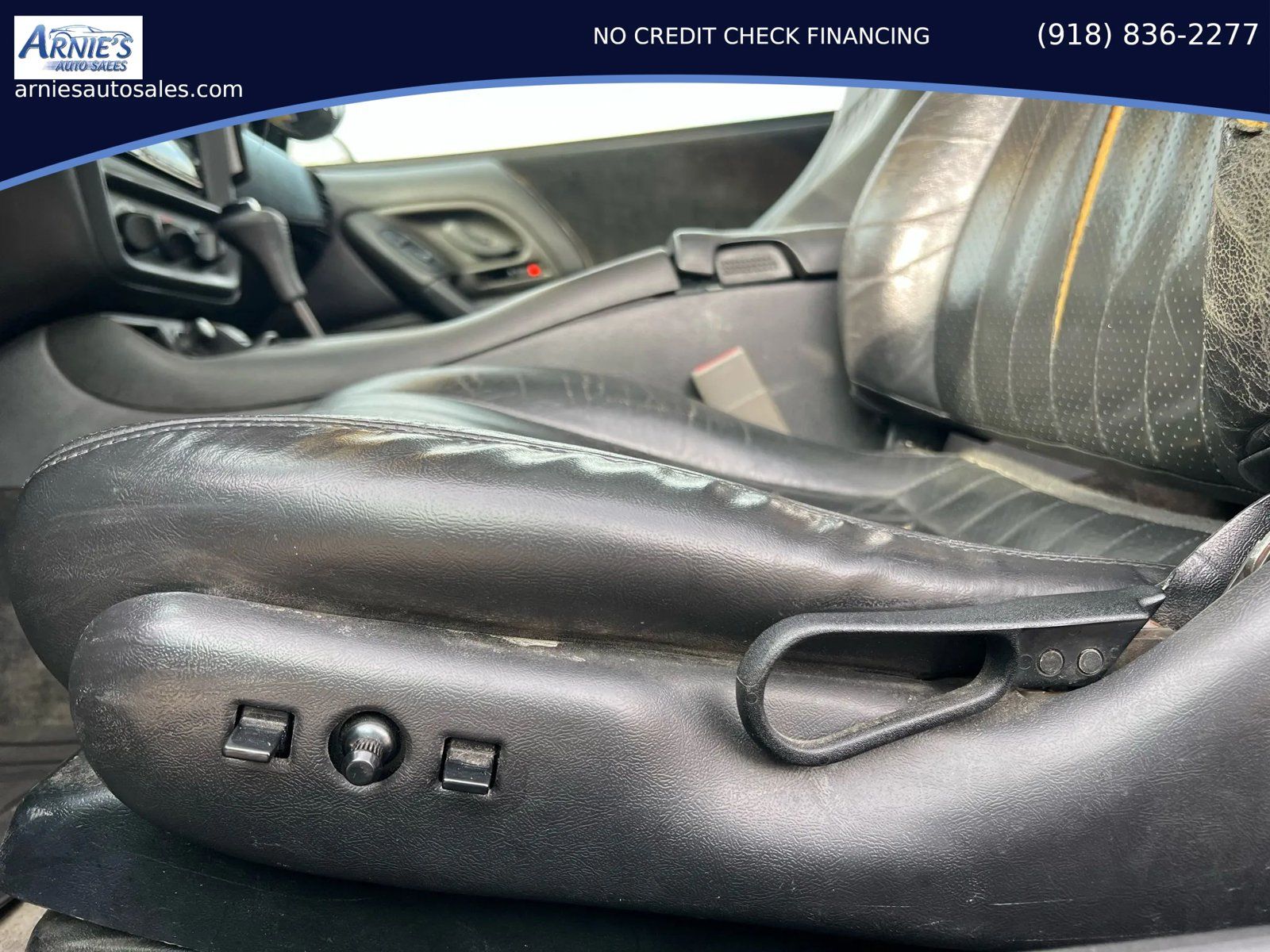 Used 2000 Chevrolet Camaro Z28 w/ Preferred Equipment Group 2 RWD image 9