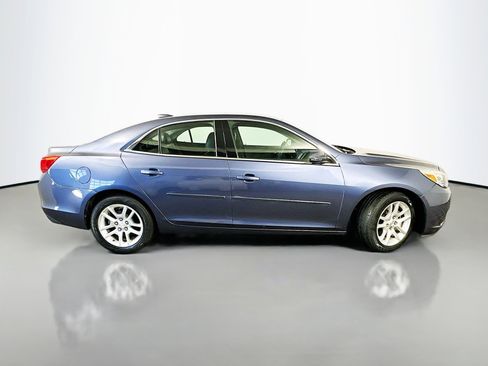 Used 2015 Chevrolet Malibu LT w/ Power Convenience Package FWD image 8