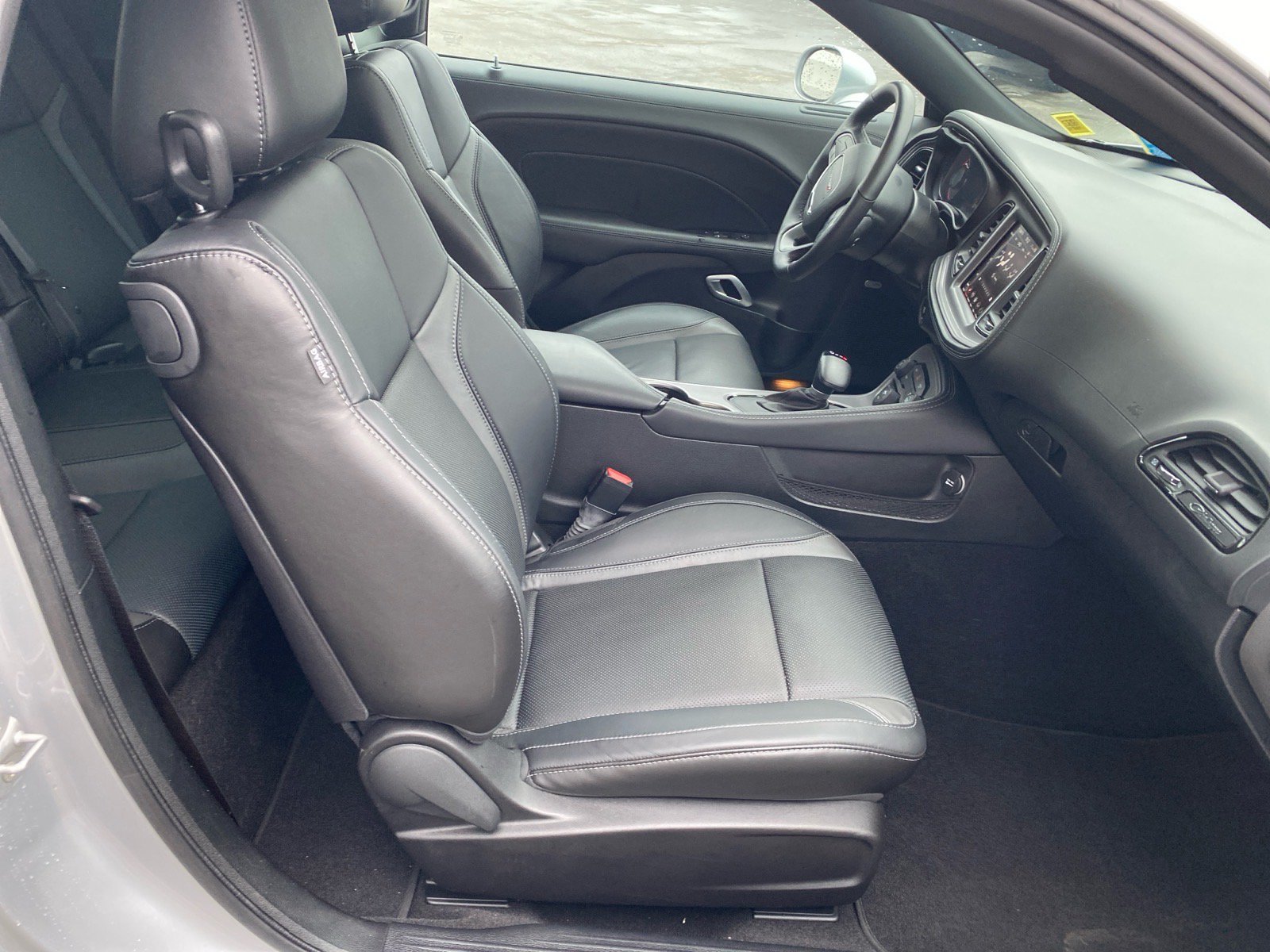 Used 2023 Dodge Challenger SXT w/ Plus Package RWD image 99