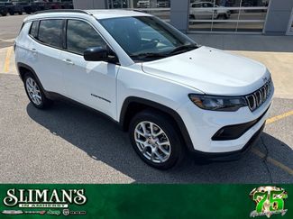 Used 2023 Jeep Compass Latitude AWD/4WD video 1