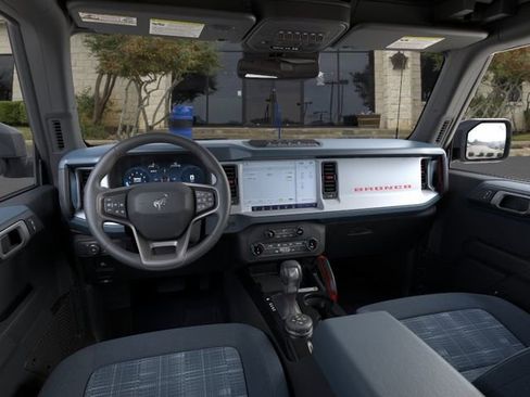 New 2026 Ford Bronco Heritage Edition AWD/4WD image 9