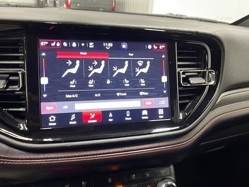 Used 2023 Dodge Durango R/T RWD image 8