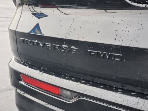 New 2026 Chevrolet Traverse RS w/ LPO, Illumination Package image 7