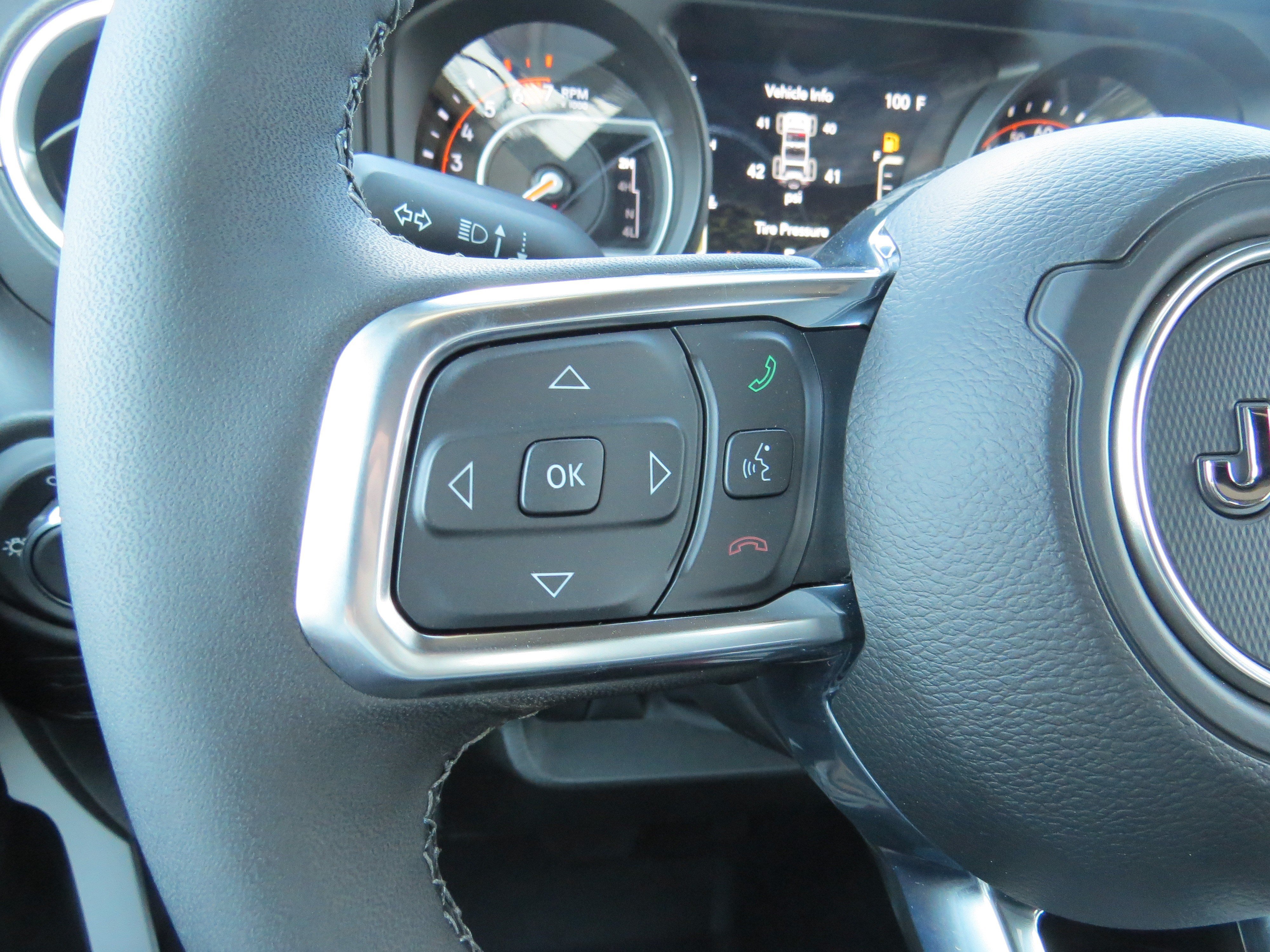 New 2026 Jeep Wrangler Unlimited Sahara AWD/4WD image 19