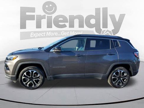 Certified 2022 Jeep Compass Limited image 2