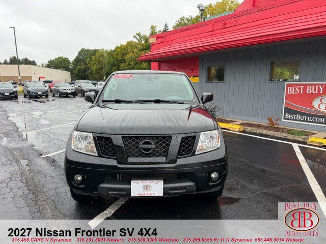 Used 2020 Nissan Frontier SV w/ Midnight Edition Floor Mats AWD/4WD image 2
