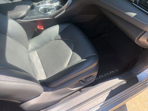 Used 2020 Toyota Camry XSE image 29