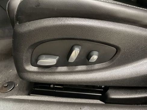 Used 2018 Cadillac XTS Luxury image 15