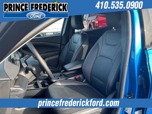 Used 2025 Ford Mustang Mach-E Premium image 23