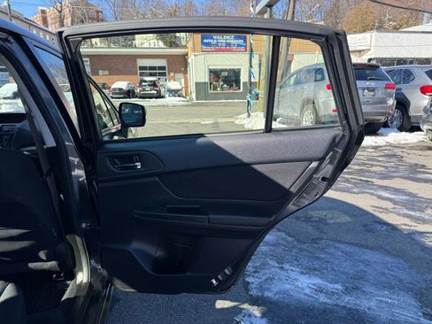 Used 2012 Subaru Impreza 2.0i Premium image 32